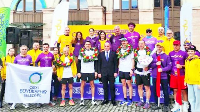 Ordulular Günü'ne özel 52 kilometrelik koşusu gerçekleştirildi