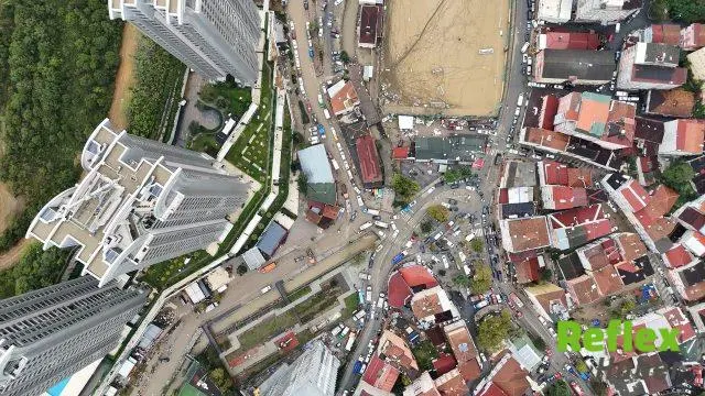 Ayazağa'da Selin Ardından Sokaklar Ve Stadyum Çamurla Kaplandı