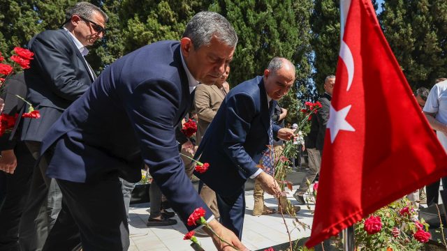 Özgür Özel Soma’da 301 Madenciyi Andı: “Adalet İçin Dimdik Durma Günü”