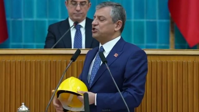 Özgür Özel'den Madenci Tepkisi: 'Açız, Açıktayız, Sahip Çıkın!'
