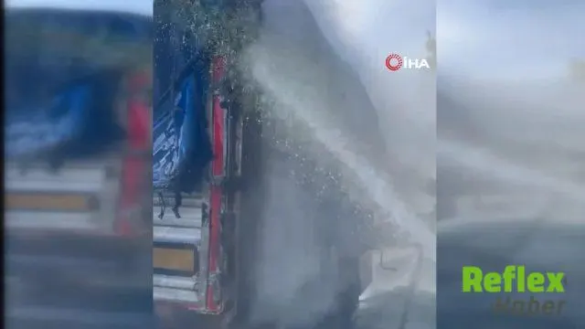 Düziçi Otoyolunda Yanan Tırın Kupası Dorseden Ayrıldı