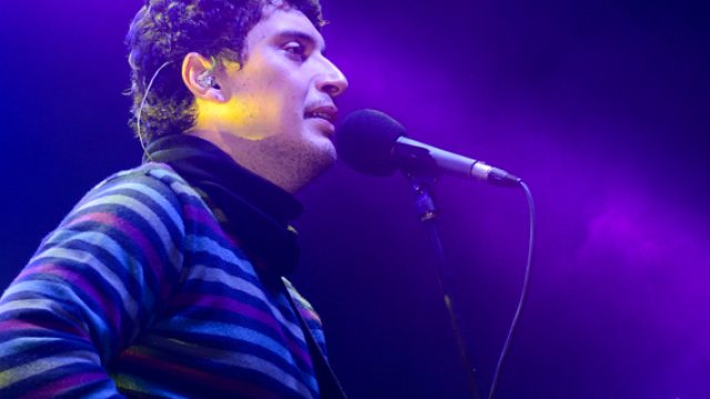 Pinhani’den İzmirlinin içini ısıtan konser