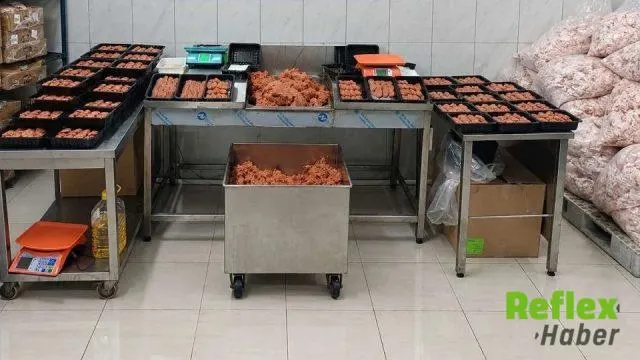 Ankara’da halk sağlığını tehlikeye atan 1333 kilogram et ele geçirildi