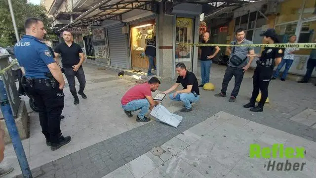 Salihli’de kuyumcuya silahlı soygun girişimi: İki kişi yaralandı