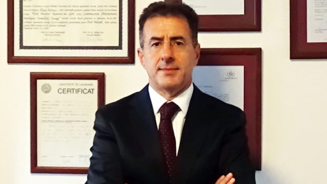 Prof. Dr. İlhan Helvacı hukuk derslerini web sitesinde yayınlıyor