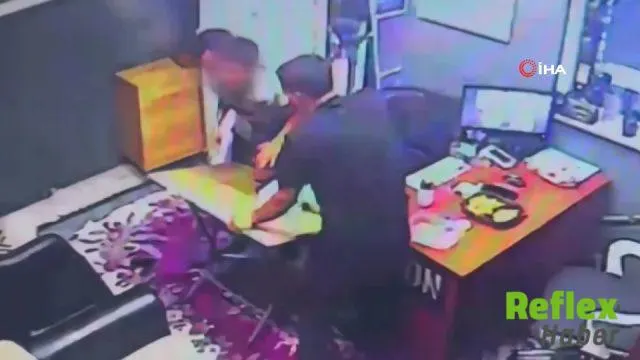 Artvin Hopa’da Heimlich manevrası çocuğun hayatını kurtardı | VİDEO İZLE