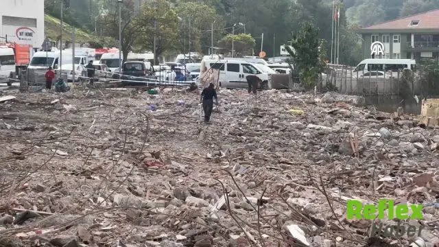 Ayazağa’da Dere İslahı İ̇çin Çalışmalar Sürüyor