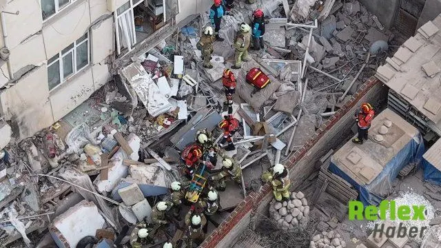 Maltepe’de 7 Katlı Binanın Üç Katı Çöktü