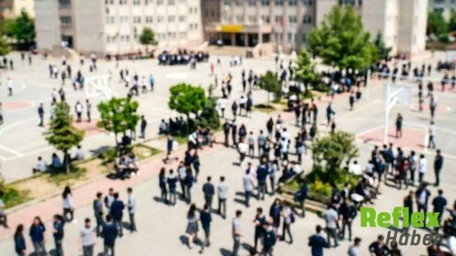 Düzce'de Okul Duvarındaki Tehdit Yazılarıyla İ̇lgili 17 Yaşındaki Şüpheli Gözaltında