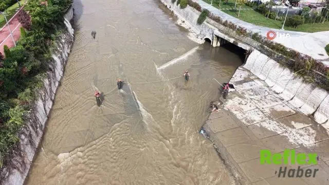 Kağıthane’de Kayıplar İ̇çin Dere Boyunca Arama Sürüyor