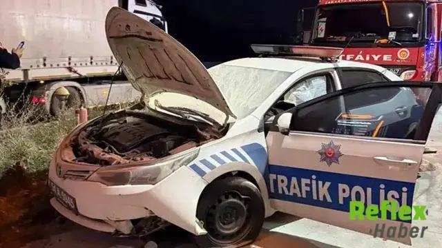 Polis aracına çarpan TIR’ın sürücüsü ağır yaralandı