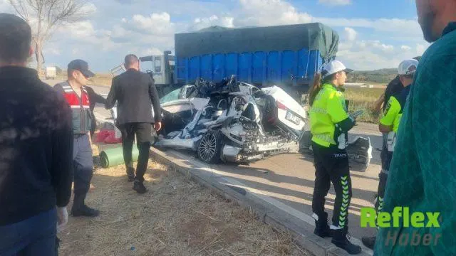 Bandırma’da yürek yakan kaza: Hamile anne ve kızı hayatını kaybetti, bebeği kurtarılamadı
