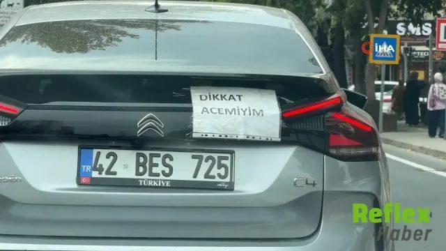 Diyarbakır’da Acemi Sürücüden Trafikte Dikkat Çeken Uyarı