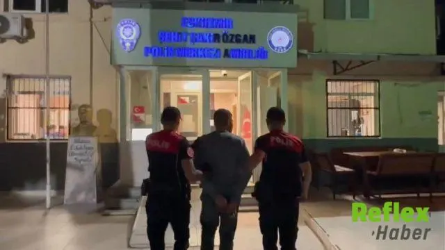 İzmir’de 21 yıl 8 ay kesinleşmiş hapis cezası bulunan firari yakalandı