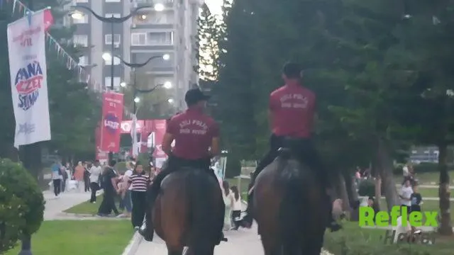 Adana Lezzet Festivalinde Atlı Polisler İ̇lgi Odağı Oldu