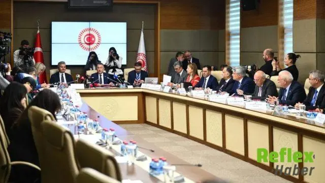Mekke Savunma Anlaşması Komisyon Onayından Geçti