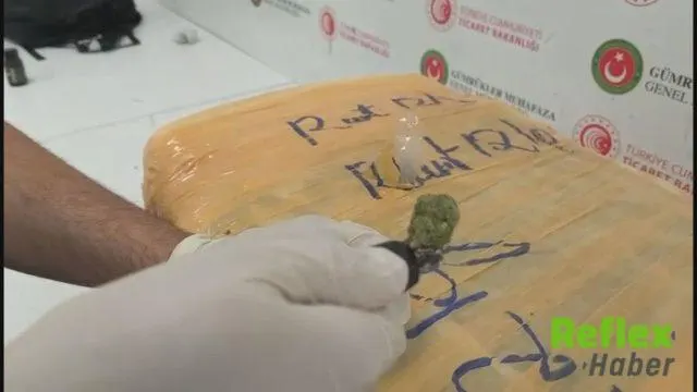 İ̇stanbul Havalimanı’nda 25 Kilo 520 Gram Esrar Yakalandı