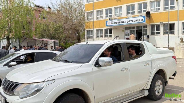 Şanlıurfa Valiliği’nden Dumlupınar Ortaokulu Açıklaması: Müdür Yardımcısına Bıçaklı Saldırı İddiasına Yalanlama