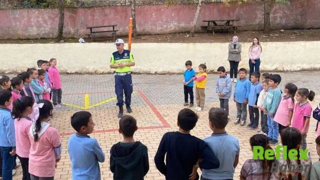 Kahramanmaraş’ta Jandarma Ekiplerinden 2 Bin 113 Öğrenciye Trafik Bilgilendirmesi