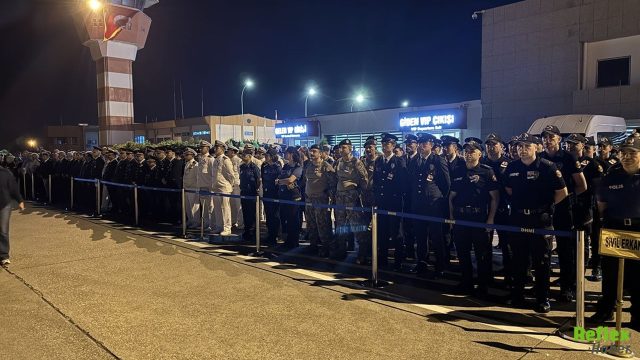 Şehit Mehmet Demirbaş Memleketine Uğurlandı! Samsun'da Duygu Dolu Karşılama