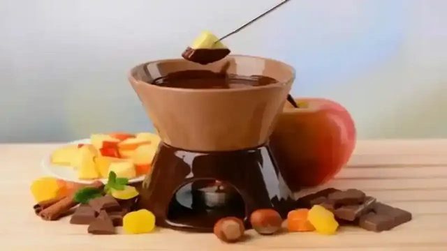 Sevgililer Günü'ne Özel Fondü Yemeği Nedir, Nasıl Yapılır, Malzemeleri ve Tarifi Nedir?