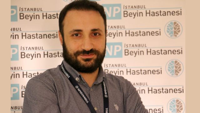 Sigara azaltılarak bırakılmıyor
