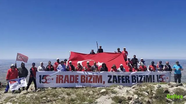Sivas'ta Anlamlı Tırmanış! 15 Temmuz Şehitleri Zirvede Anıldı