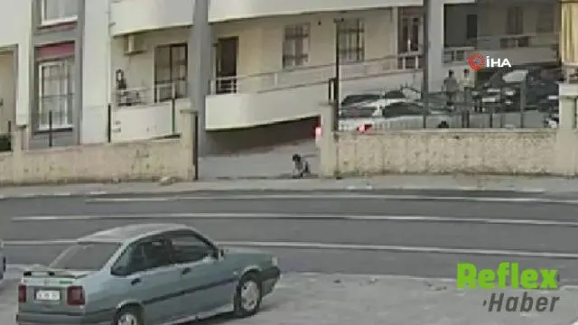 Hatay’da geri manevra yapan otomobil 4 yaşındaki çocuğa çarptı