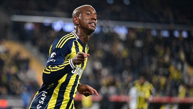 Talisca Neden Kadroda Yok? Gidiyor Mu? Talisca Neden Kadroda Yok? Gidiyor Mu?