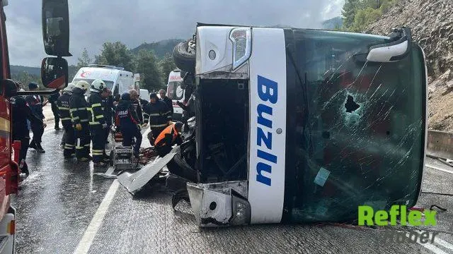 Kazak Tüneli Yakınlarında Otobüs Kazası: 1 Can Kaybı, 7 Yaralı