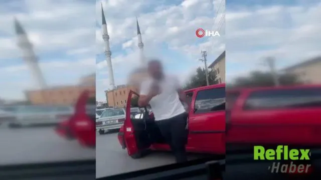Ankara’da trafikte tartıştığı sürücüyü silahla tehdit etti