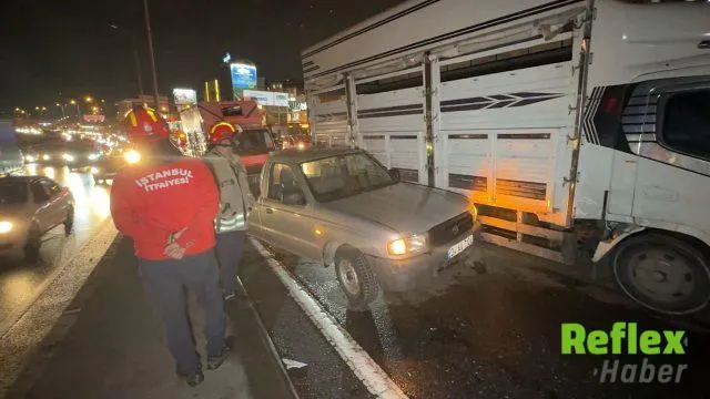 Avcılar’da Dört Araçlı Kazada Dört Kişi Yaralandı