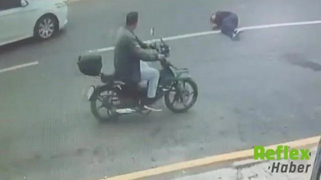 Kahta'da Okul Çıkışında Öğrenciye Otomobil Çarptı