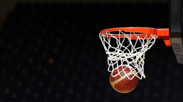 TOFAŞ, Trapani Shark'ı 99-93 yendi