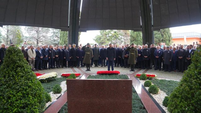 Turgut Özal Vefatının 33. Yıl Dönümünde Kabri Başında Anıldı