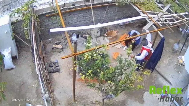 Niğde'de Çatıdan Düşen Kiremit Bahçedeki Adamı Teğet Geçti