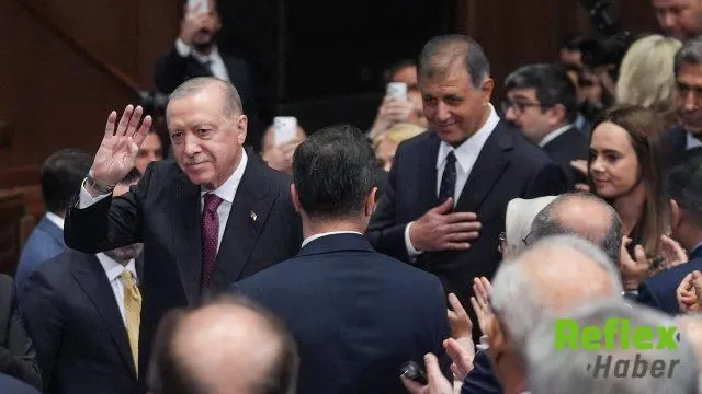 İ̇zmir’de Siyasi Dönüşüm: Cemil Tugay Ak Parti’ye Katıldı