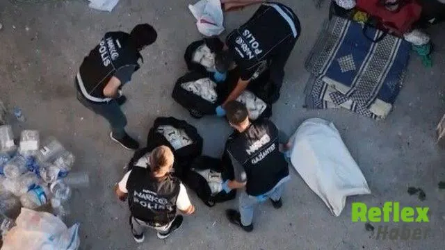 Gaziantep'te 8 Valizde 572 Bin Captagon Hap Ele Geçirildi