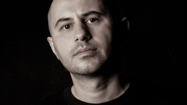 Ugur Project Eskicide bulduğu piyanoya hayat verdi