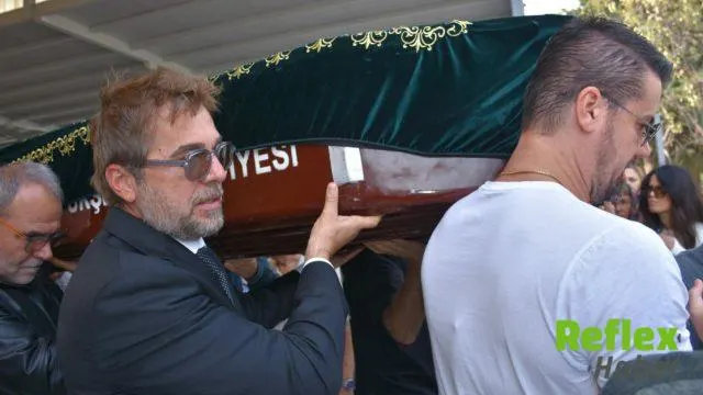 Engin Altan Düzyatan’ın Babası Mevlan Düzyatan İ̇zmir’de Uğurlandı