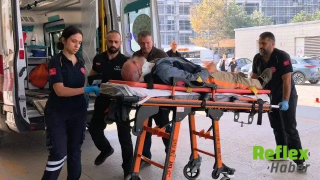 İ̇negöl’de Çatı Onarımı Sırasında Düşen Usta Yaralandı