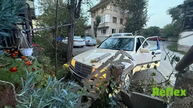 Çalıntı Mercedes’le Kaçan İ̇ki Şüpheli Düzce’de Yakalandı