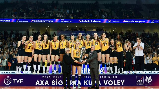 VakıfBank Kadınlar Kupa Voley'de Şampiyon Oldu