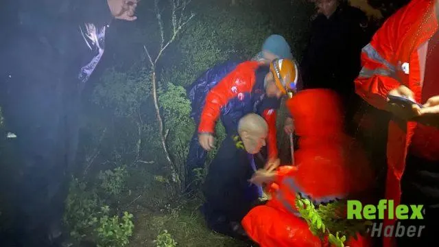 Bursa’da Mantar Toplarken Mahsur Kalan Çift Kurtarıldı