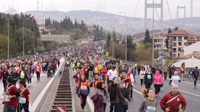 Vodafone 39. İstanbul Maratonu’nda bağış rekoru kırıldı