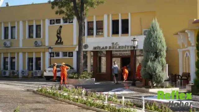 Milas Belediyesi'nde Polis Operasyonu: Giriş Çıkışlar Durduruldu