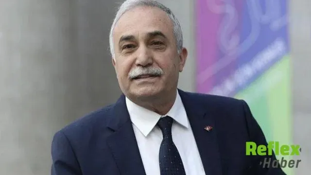 Ahmet Eşref Fakıbaba İ̇yi Parti Ve Milletvekilliğinden İ̇stifa Etti