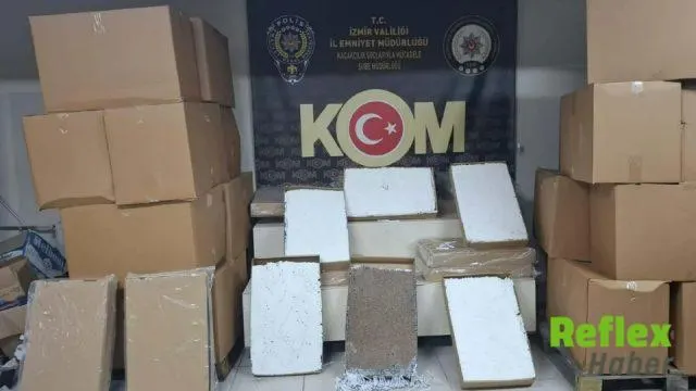 İ̇zmir Gaziemir’de 2 Milyon 160 Bin Dolu Makaron Yakalandı
