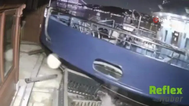 Derin Mermerci’nin Kandilli’deki Tarihi Yalısına Vapur Çarptı