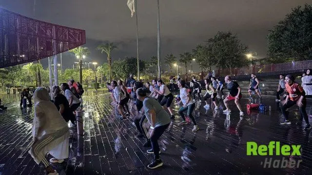 Antalya’da Yağmur Altında Spor Molası Verilmedi